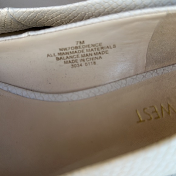 NINE WEST | White Vegan Embossed Snakeskin Pointy Flats - Picture 9 of 9